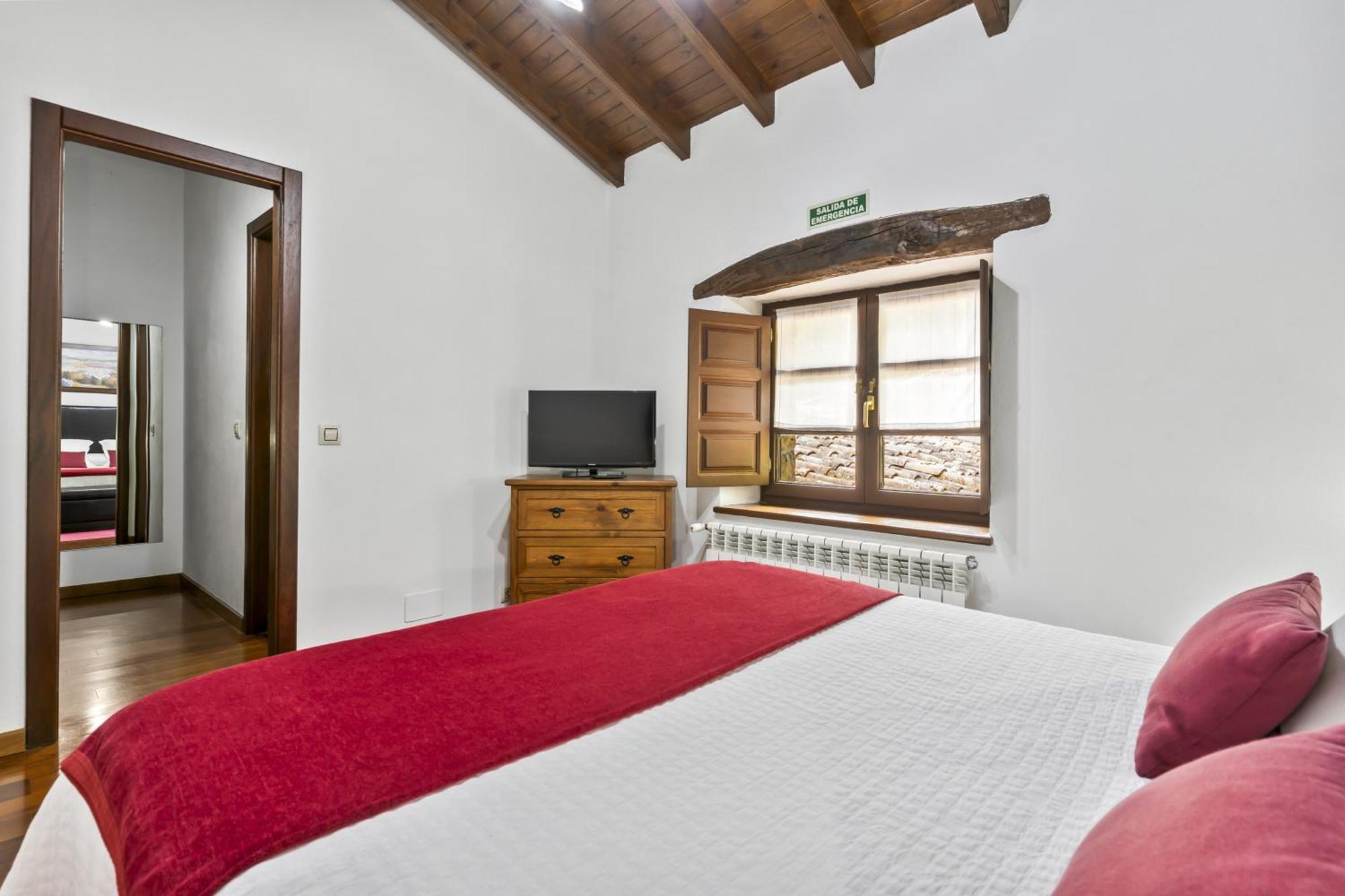Casa De Aldea La Venta Los Probes Llanes Bagian luar foto